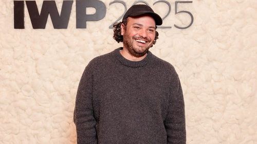 Jean Paul Gaultier îl numește pe designerul olandez Duran Lantink director de creație permanent, „noul enfant terrible al modei”