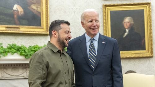 Biden îi dă asigurări lui Zelenski, în Biroul Oval, că Rusia ”nu va învinge” în Ucraina