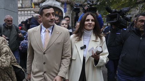 George Simion: ”Domnii din PSD sunt nervoși nevoie mare / Inventează rupturi în partidul AUR” / Anca Alexandrescu, susținută de partidul extremist la Primăria București, a reluat miercuri zvonurile rupturii