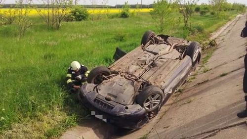Două femei au ajuns la spital după ce s-au răsturnat cu mașina într-un șanț din Giurgiu