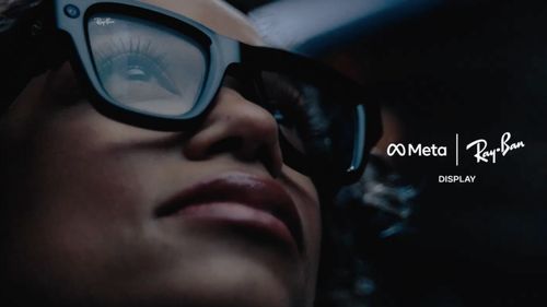 Meta dezvăluie noua pereche de ochelari inteligenți Ray-Ban cu ecran pe lentilă