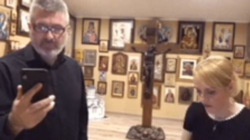 Clotilde Armand: Primăria Voluntari condusă de Florentin Pandele cumpără șampanie Moët și Dom Perignon pentru protocol de lux. Prin contrast, localnicii primesc bulion și orez ”spărtură”