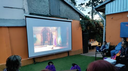 Reportaj: Cinematograful din curte. Cum a reușit o asociație să aducă veselie și speranță pentru copiii cu sindrom Down, cu ajutorul terapiei prin film / „Suntem mândri de copiii noștri” (P)