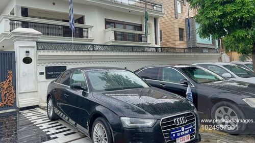 Un bărbat din India conducea o ambasadă falsă, potrivit poliției indiene