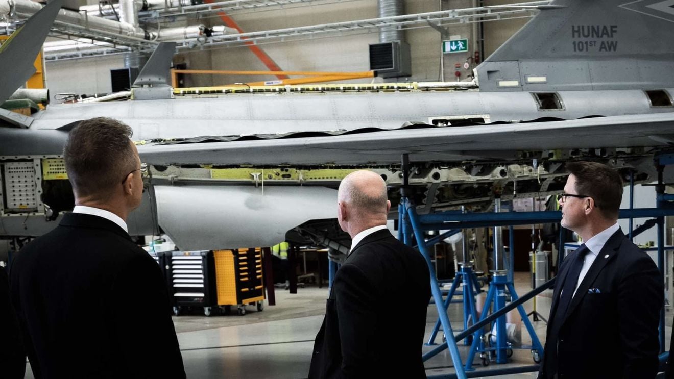 Grupul suedez SAAB, care produce avioanele de luptă Gripen, va înfiinţa un nou centru de dezvoltare în aviaţie în Ungaria