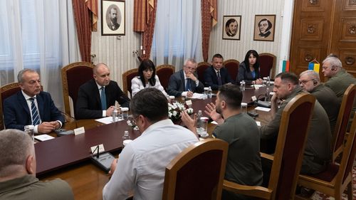Președintele bulgar, supărat după vizita omologului său ucrainean/ Radev: Aș fi putut să nu mă întâlnesc cu Zelenski, dar ar fi fost un semn rău