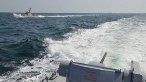 Manevre ale forţelor navale ale Rusiei în Marea Neagră, înaintea sosirii unor vase de război americane în zonă / Armata ucraineană efectuează exerciţii militare lângă Crimeea