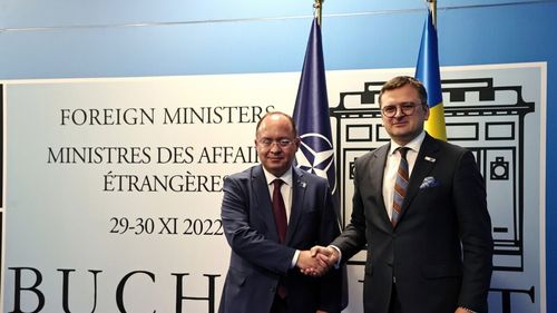 Bogdan Aurescu, o nouă întâlnire cu Dmitri Kuleba: ”România susţine cu fermitate tragerea la răspundere a celor vinovaţi de crimele din Ucraina, inclusiv de crima de agresiune”