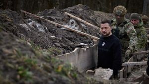 Preşedintele Zelenski, în vizită pe frontul de est, în sectorul localităților Kupiansk şi Lîman, ţinte ale unei ofensive rusești