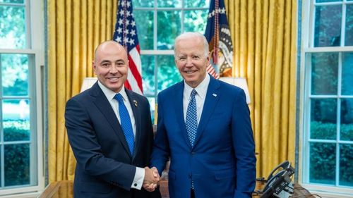 Ciolacu, întrebat dacă a mai vorbit cu ambasadorul României în SUA: ”Nu. Și nici nu voi mai discuta pentru o lungă perioadă/ Cred că doamna ministru va discuta cu președintele”