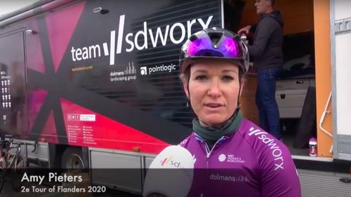 Campioană mondială şi europeană la ciclism, Amy Pieters e în comă indusă, după un accident suferit în timp ce se antrena