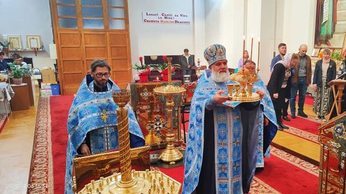 Preotul ortodox din Trentino, Italia, șofer de autobuz / ”Acum am un contract de gardă, adică atunci când cineva este bolnav sau în concediu, preiau eu” / "Noi, preoții, nu avem un salariu fix”