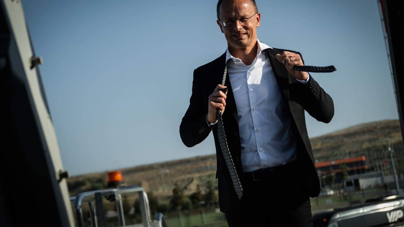Ministrul de Externe Szijjártó: ”Embargoul ucrainean împotriva Ungariei privind ţiţeiul din Rusia a fost, probabil, orchestrat de la Bruxelles / Condiţia personală pentru o relaţie bună între Ungaria şi SUA se numeşte Donald Trump”