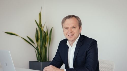 5 ani de Instant Factoring: peste 650 de milioane de lei transferați în conturile clienților. Care au fost cele mai finanțate industrii (Articol susținut de Instant Factoring)