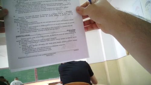 Fraudă la Bacalaureat, anchetată de corpul de control al Ministerului Educației la Drobeta Turnu Severin după ce cinci elevi au fost prinși că aveau foi cu subiectele deja rezolvate