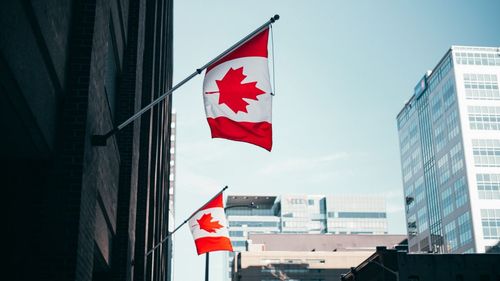 Regatul Unit întrerupe după doi ani negocieri cu Canada în vederea unui acord de liber-schimb, împotmolite din cauza brânzei, cărnii de vită şi maşinilor