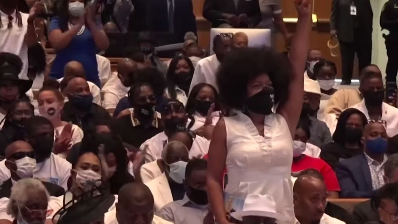 VIDEO Înmormântarea afro-americanului George Floyd a fost transformată într-o platformă politică