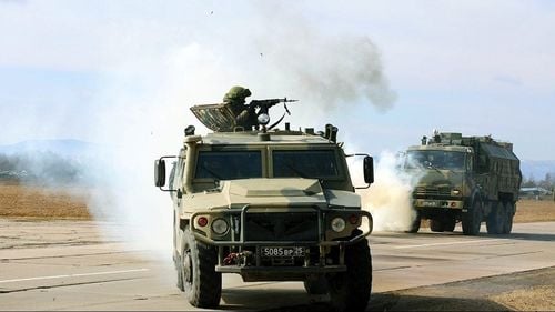 LIVE Ziua 61 de război: Rusia anunță expulzarea a 40 de diplomați germani/ Ucraina nu elimină din Constituție obiectivul privind aderarea NATO/ Kiev anunță că nu există un acord pentru coridorul umanitar din combinatul siderurgic din Mariupol