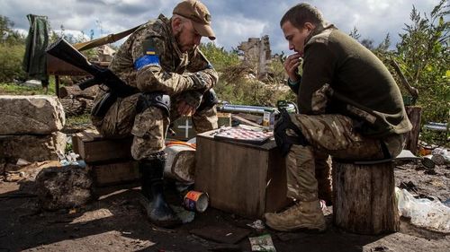 LIVE Ziua 333 de război. Acuzații grave de corupție la Ministerul Apărării de la Kiev / Ministru adjunct, demis după ce ar fi primit mită 400.000 de euro / Germania, probleme cu aliații din cauza indeciziei de a trimite tancuri Leopard în Ucraina