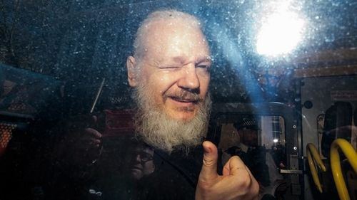 Premierul Australiei spune că Julian Assange poate reveni acasă după rezolvarea problemelor legale