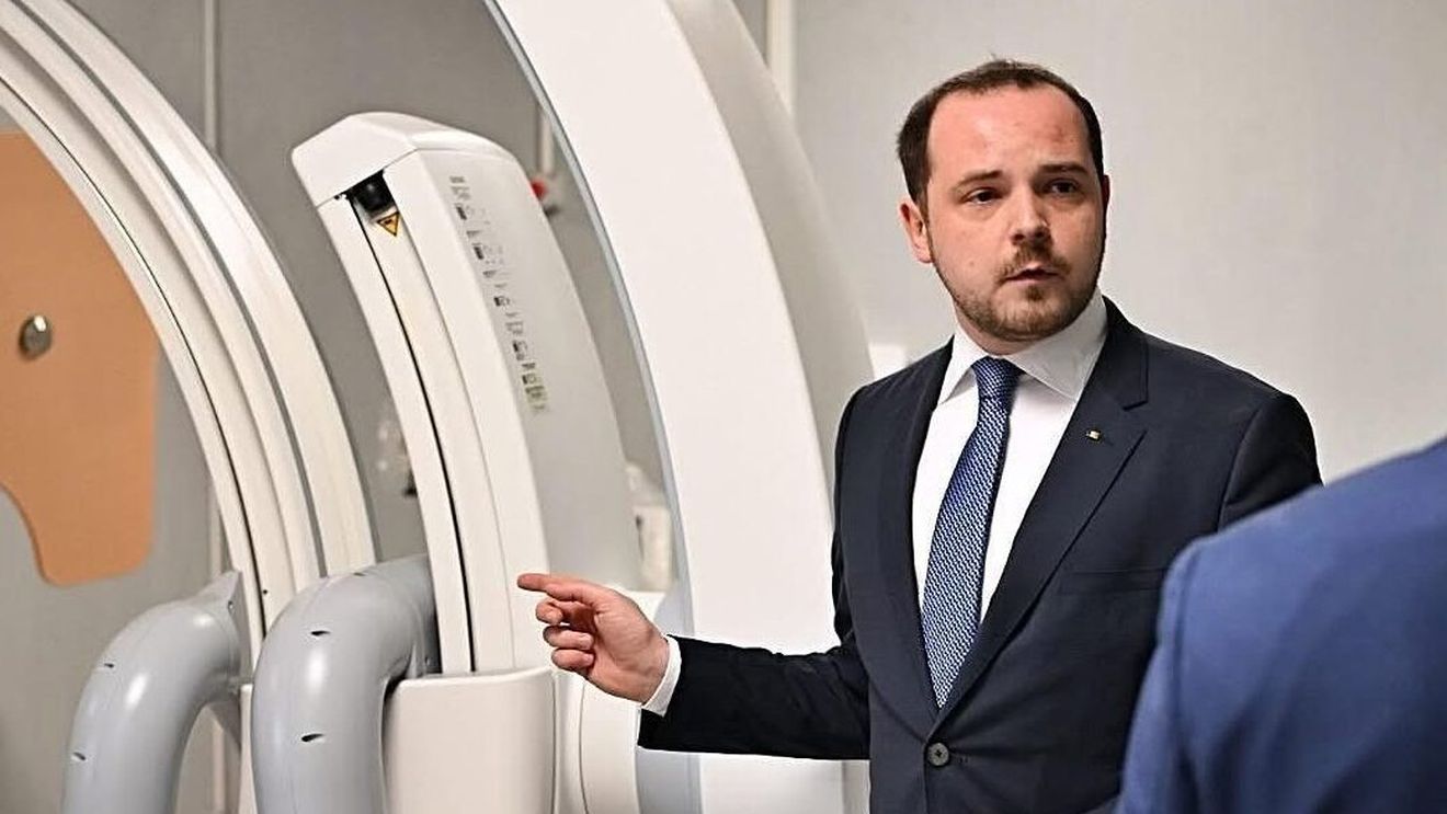 Ministrul Sănătății vorbește despre ”un fond de inovaţie” prin care companiile din industrie, producătorii farma sau de tehnologie medicală îşi pot deduce din impozitul pe profit: ”Achităm molecule inovative, tratamente inovative pentru pacienţi”