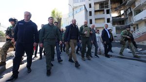 Aflat într-o vizită surpriză la Odesa, șeful Consiliului European a fost nevoit să se pună la adăpost din cauza unor tiruri cu rachetă / Charles Michel: Nu sunteţi singuri. UE este alături de voi