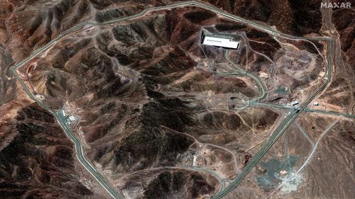 Bombardamentele americane au „avariat grav” instalaţia nucleară Fordo, afirmă ministrul iranian de externe / Preşedintele iranian a promulgat legea care suspendă cooperarea cu AIEA