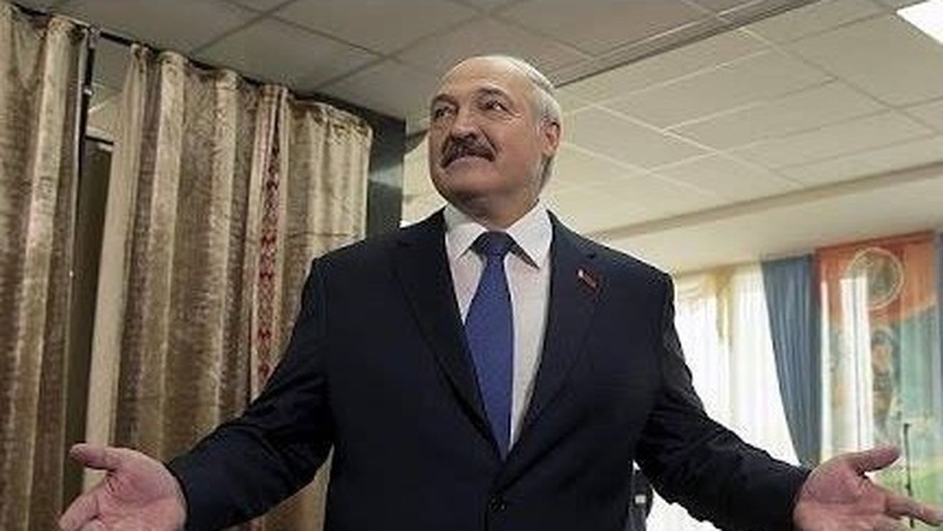 Lukaşenko a semnat un decret care permite transferul puterii la Consiliul de Securitate din Belarus în caz de urgenţă