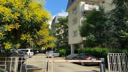 Locuinţele pentru tineri ale Primăriei Sectorului 1 de lângă Piaţa Victoriei, cu chirii de 100 de euro pe lună, înţesate de pile / Şi consiliera fostului primar Daniel Tudorache stă acolo