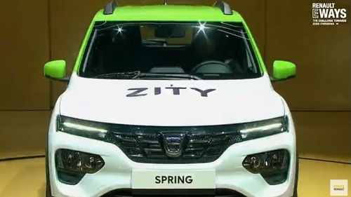 Strategia Renault pentru a coborî prețul mașinilor electrice: servicii personalizate, precum instalarea de staţii de încărcare la domiciliul clienţilor