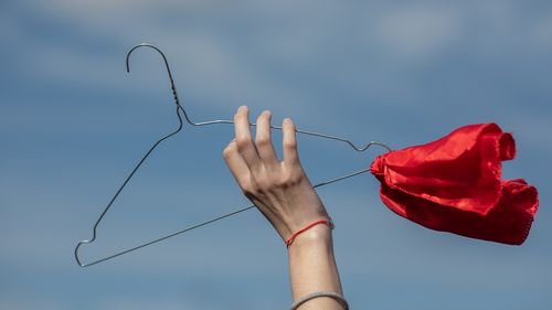 Nicuşor Dan, întrebat dacă avortul ar putea deveni un drept constituţional: De principiu sunt de acord pentru dreptul femeii de a decide cu privire la propriul corp / Dar există şi nuanţe pe vârsta fătului
