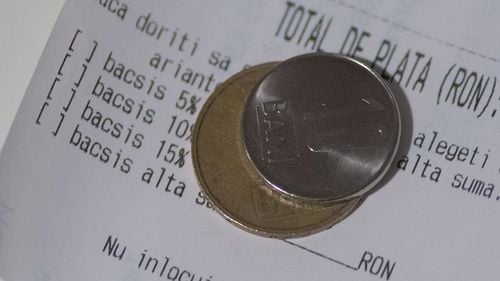 BREAKING Premierul Ciolacu anunță că salariile bugetarilor vor crește cu 5% în 2024 / Vor crește contribuțiile la pilonul II de pensii / Deficit bugetar sub 5% anul viitor