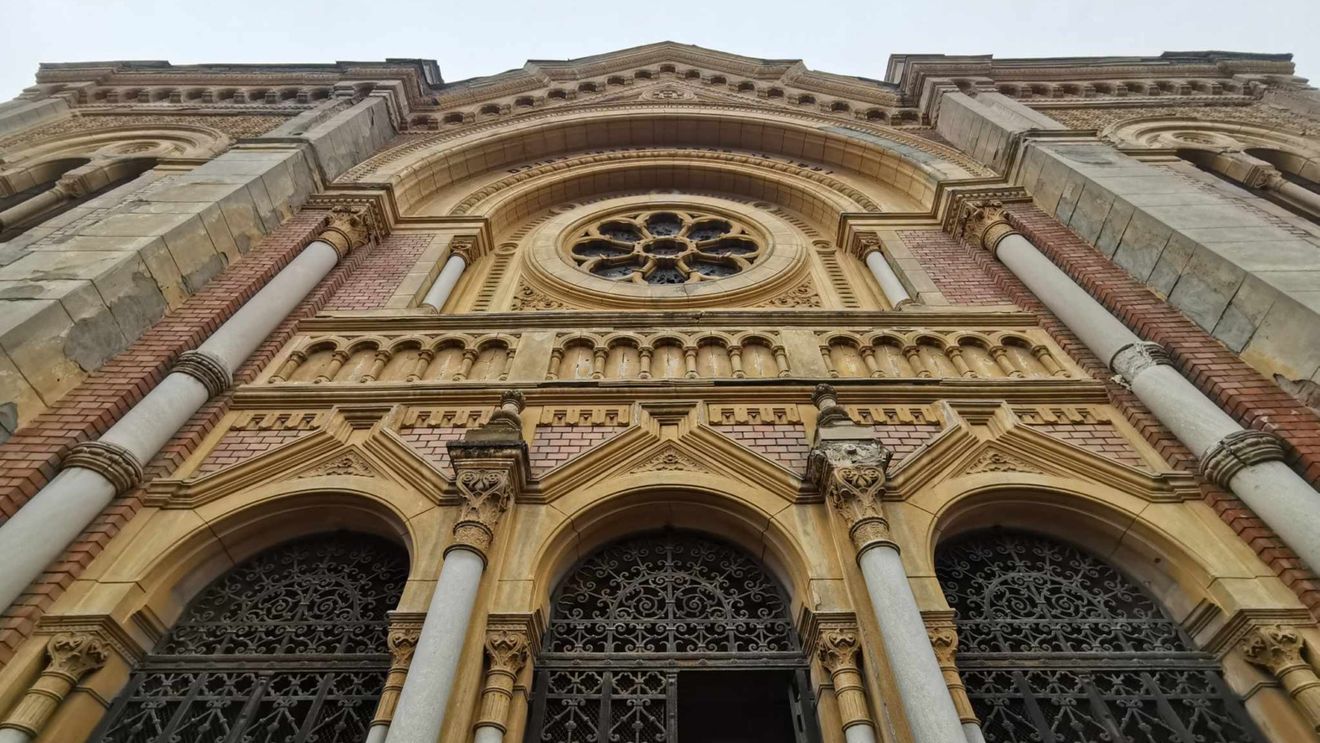 Franţa va securiza locurile de cult ale evreilor, anunţă ministrul de interne / Măsura vine la  trei zile după agresarea violentă a rabinului de Orleans