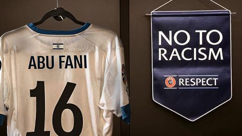 Meciurile de fotbal ale Israelului ar putea fi mutate de pe stadionul din Ierusalim, în urma manifestărilor rasiste față de un jucător arab. Israelul face parte din grupa de calificare a României