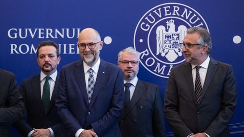 Romaşcanu spune că opoziția are nevoie de UDMR pentru a da jos Guvernul Ciolacu: Liderii UDMR nu vor semna o moțiune, vor negocia, sunt foarte buni negociatori