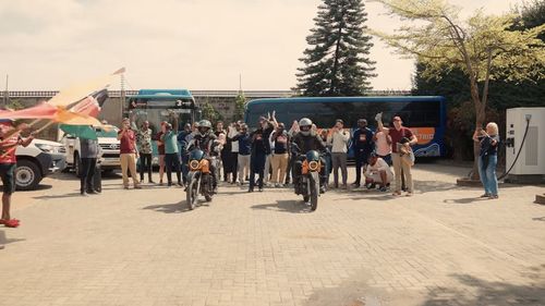 Călătorie de 17 zile cu motocicleta electrică prin 6 ţări africane pentru a demonstra potenţialul energiei verzi