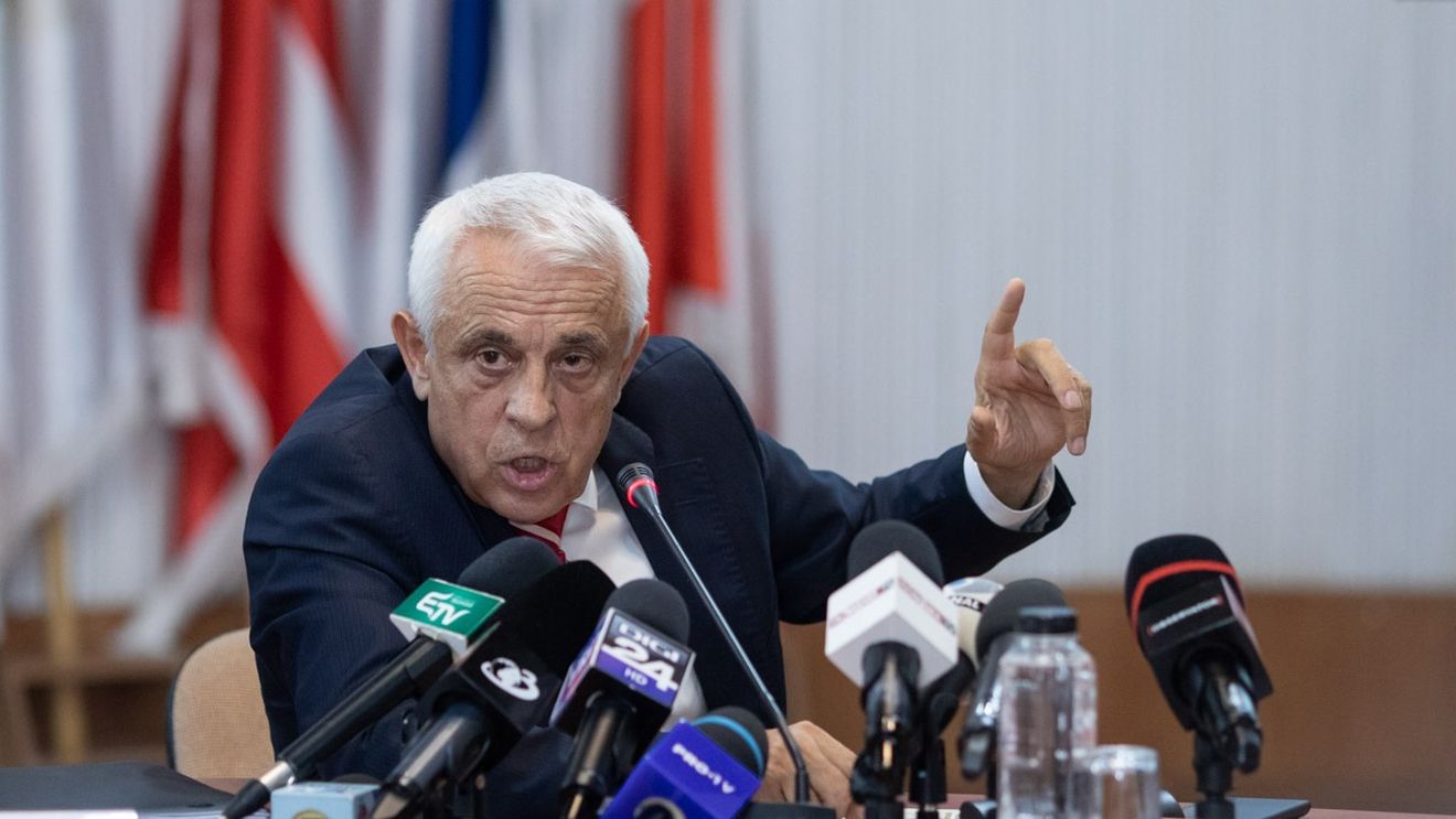 Daea: Am văzut o serie întreagă de abordări apocaliptice, când începe pe ecranul televizoarelor că ia foc lanul, că auzi sirene, şi copiii în pântece se sperie / Nu e bine