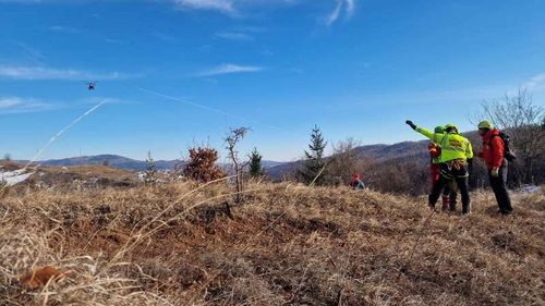 Minora din Prahova care a fost dată dispărută cu o zi înainte, găsită în pădure, într-o zonă greu accesibilă / Fata și-a petrecut noaptea în ger