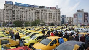 Taximetriștii protestează la Guvern împotriva autorizării Uber și a altor servicii similare