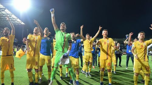 FRF vrea reluarea meciurilor de fotbal fără spectatori și avansează trei date posibile, în lunile mai - iunie