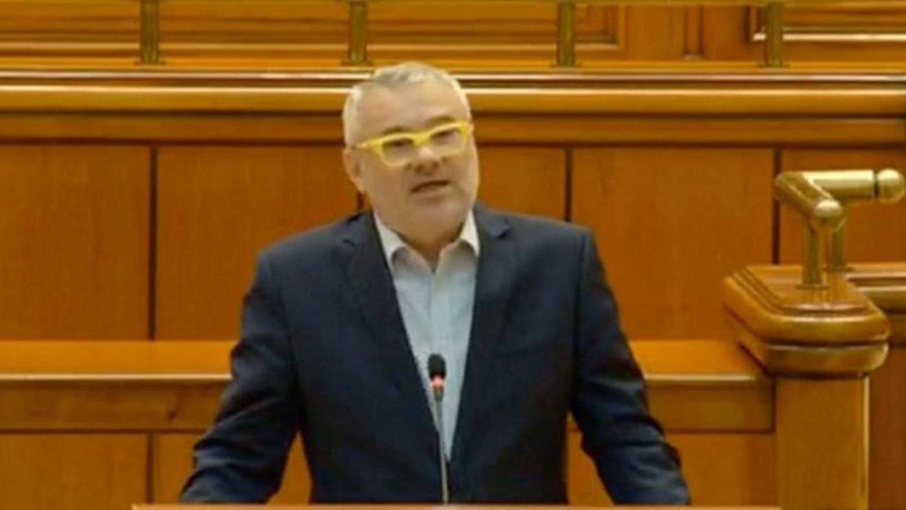 Liberalul Gigel Știrbu îi cere lui Cătălin Drulă „să se retragă imediat” din alegerile pentru Primăria București / Altfel, Capitala va intra ”pe mâna clanurilor sau pe mâna extremiștilor”