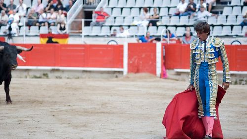 Spania deschide cluburile de noapte, arenele cu tauri și cazinourile. Jumătate din țară intră în faza a treia de relaxare