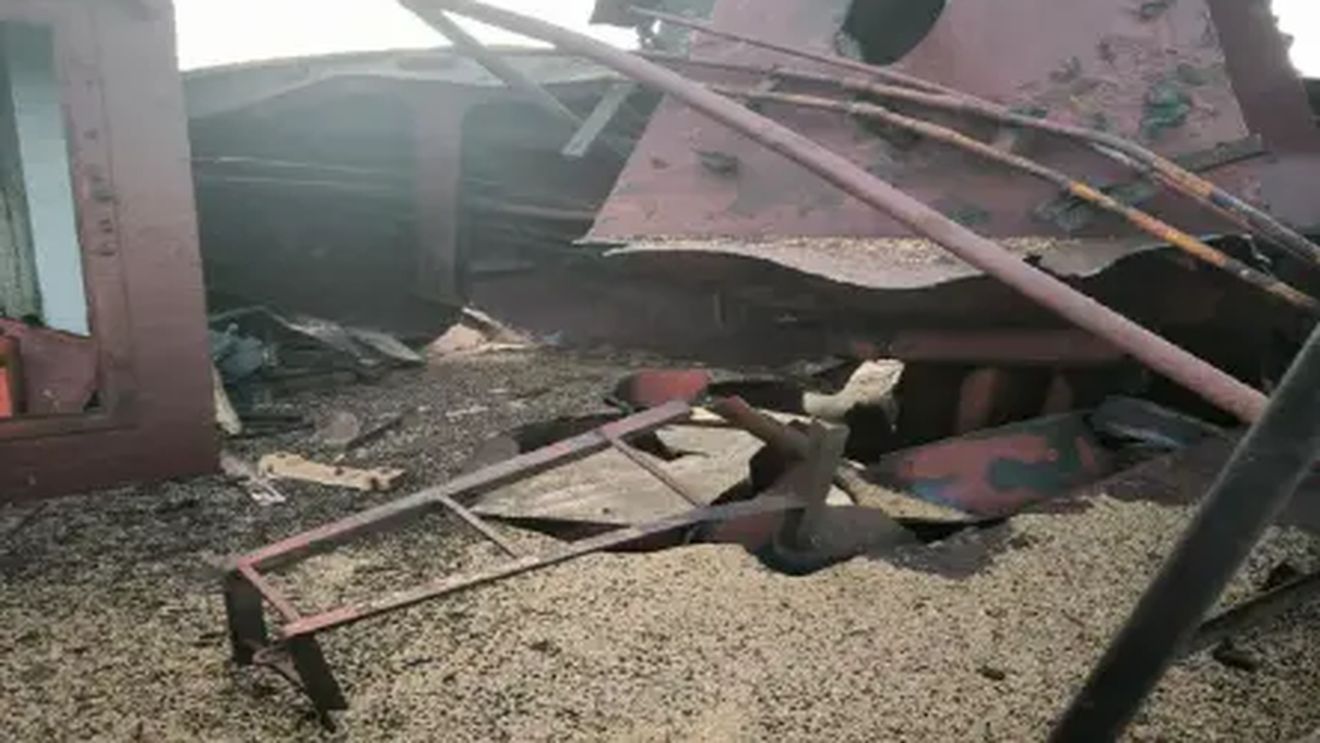 UPDATE O navă civilă ucraineană care transporta grâu destinat Egiptului a fost lovită de o rachetă rusească în Marea Neagră. România neagă că cargoul lovit se afla în apele noastre teritoriale