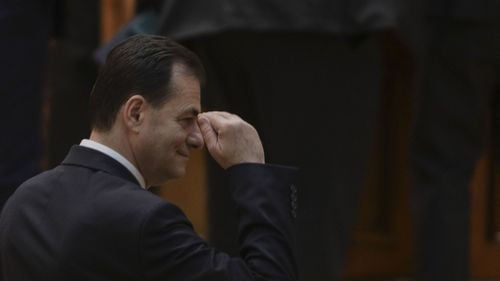 Ludovic Orban, aflat în pline negocieri cu USR, îi ia apărarea Elenei Lasconi: E foarte greu de înțeles de ce ar trebui să fie sancționată pentru că a votat așa cum îi este credința