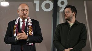 VIDEO Echipa patronată de Dan Șucu încinge lupta la titlu din Serie A: Remiză surprinzătoare cu Napoli