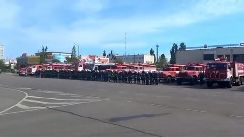 VIDEO Protest al pompierilor ucraineni împotriva ocupației rusești în orașul Enerhodar, aflat în apropierea centralei nucleare de la Zaporojie, cea mai mare din Europa