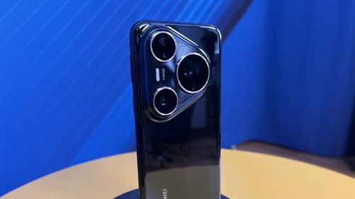 REVIEW Huawei Pura 80 Ultra: Nu e doar o cameră extraordinară cu un telefon încorporat
