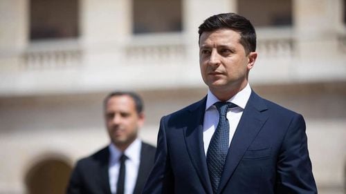 Zelensky promite că 2021 va fi începutul "regimului fără hârtie" în Ucraina