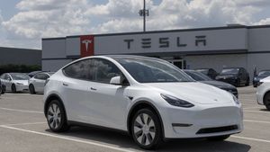 Toronto exclude Tesla din programul de stimulente pentru vehicule electrice, din cauza tensiunilor comerciale cu SUA / ”Taxiurile vor trebui să găsească un alt tip de maşină”
