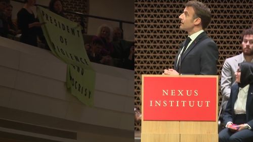 "Unde e democrația în Franța?" - protest împotriva președintelui Emmanuel Macron aflat în vizită la Haga